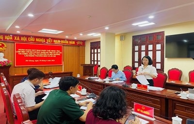 Đoàn khảo sát Ban Pháp chế HĐND làm việc với Bộ CHQS tỉnh và các sở, ngành về tình hình thực hiện Nghị quyết số 22/NQ-HĐND của HĐND tỉnh Hà Giang