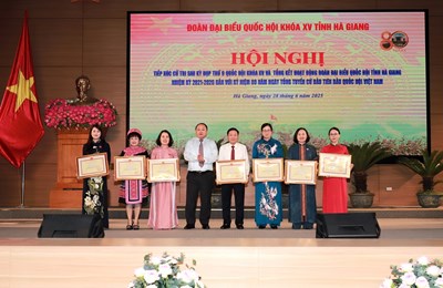 Hội nghị tiếp xúc cử tri sau kỳ họp thứ 9 và tổng kết hoạt động Đoàn ĐBQH tỉnh Hà Giang nhiệm kỳ 2021 - 2026
