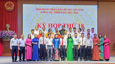 Đồng chí Sền Văn Bắc, Phó Trưởng Ban Pháp chế HĐND tỉnh dự Kỳ họp thứ 18 HĐND huyện Xín Mần khóa XX, nhiệm kỳ 2021 - 2026