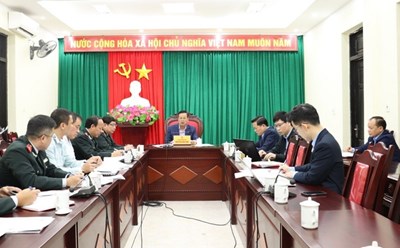 Chủ tịch UBND tỉnh Nguyễn Văn Sơn chủ trì họp nghe báo cáo kết quả đối thoại với công dân