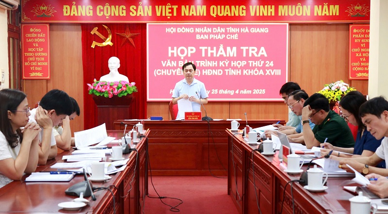 Ban pháp chế HĐND tỉnh họp thẩm tra văn bản trình Kỳ họp thứ 24 (chuyên đề)