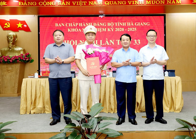 Hội nghị lần thứ 33 Ban Chấp hành Đảng bộ tỉnh khóa XVII