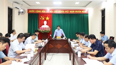 Quyền Bí thư Tỉnh ủy Nguyễn Mạnh Dũng tiếp công dân