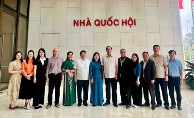 Đoàn ĐBQH tỉnh Hà Giang tham quan Toà nhà Quốc hội và Hoàng Thành Thăng Long